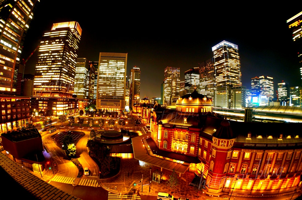 東京駅舎の夜景